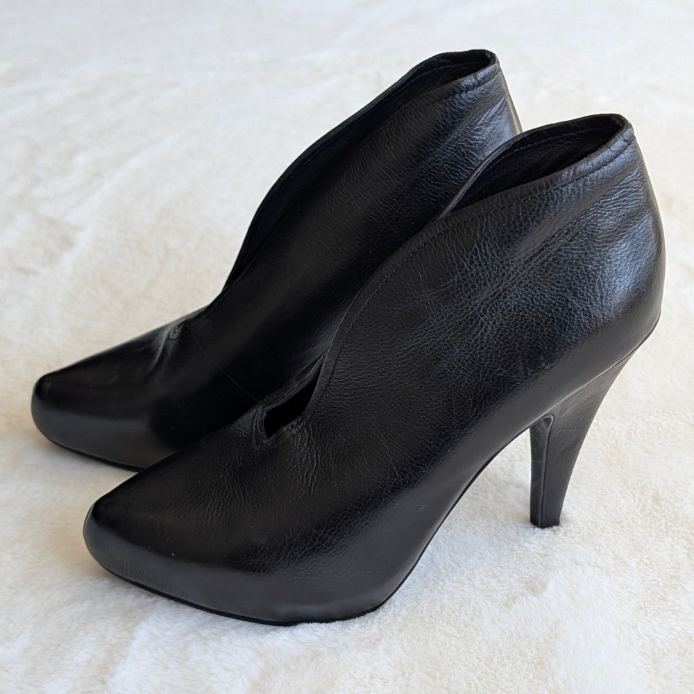 ASH Black Leath V-Neck Shooties Stiletto Heel Ankle Boots Size 39 (8.5-9)